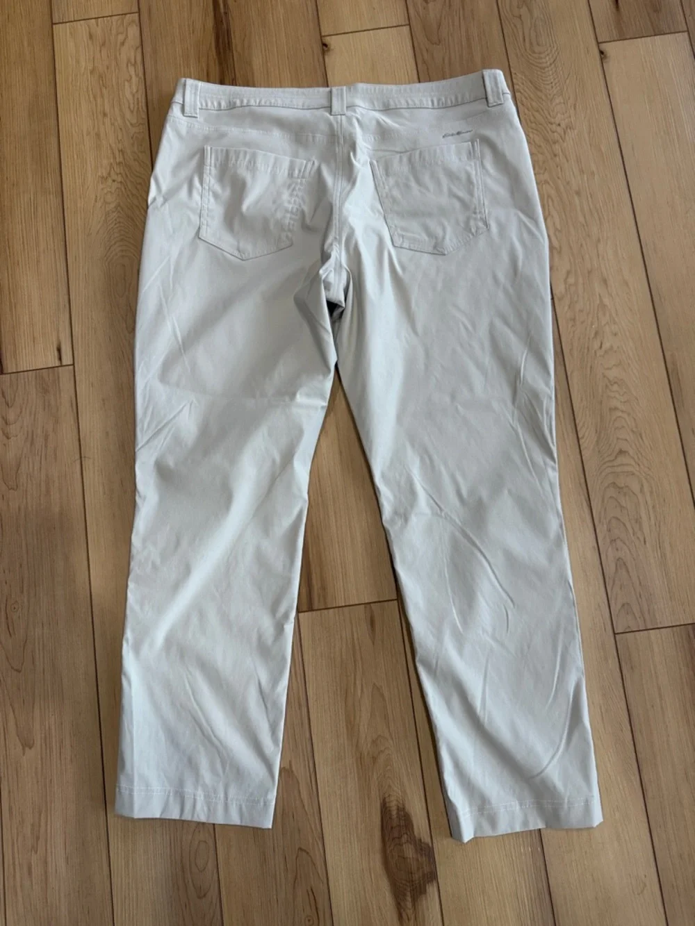Eddie Bauer Woman’s Beige Casual Chinos - Picture 4 of 7